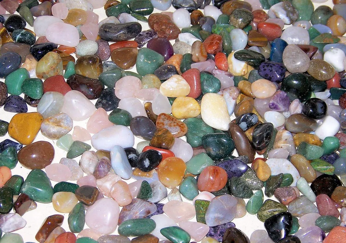 The Main Quartz Types Found in Britain: A Visual Guide
